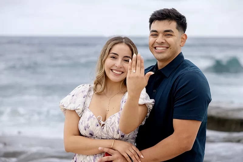 Memorable Surprise Proposal Captured by Photographer